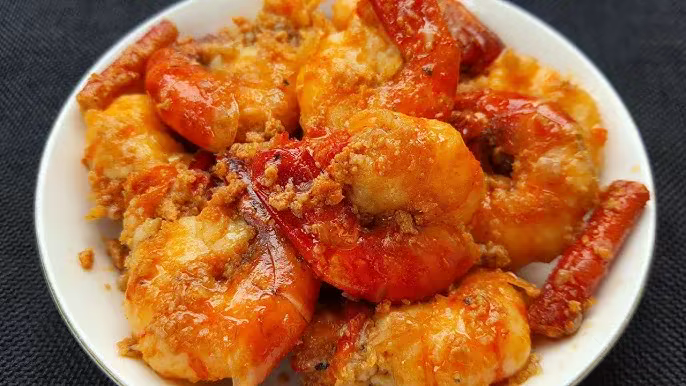 Vietnamese Style Prawn in Roe Sauce